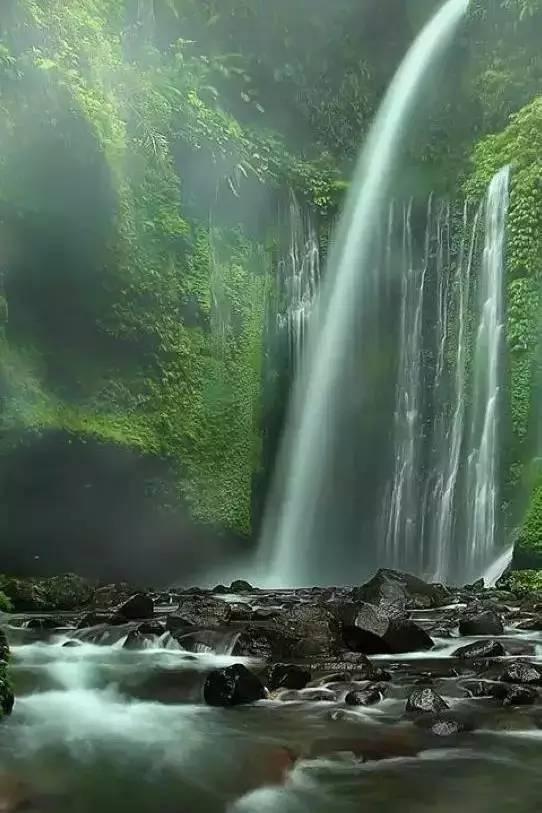 有个很漂亮的亲姐是什么感觉游戏画面
