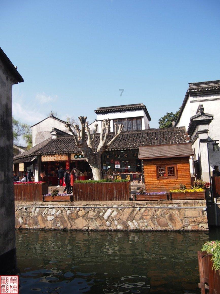 逃离遗弃的建筑4